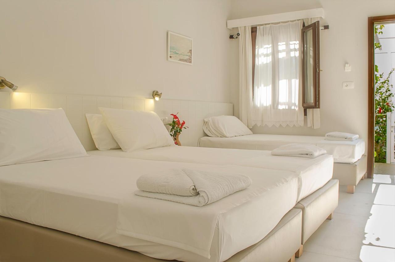 Kalypso Studios & Rooms Palaiochora Ngoại thất bức ảnh
